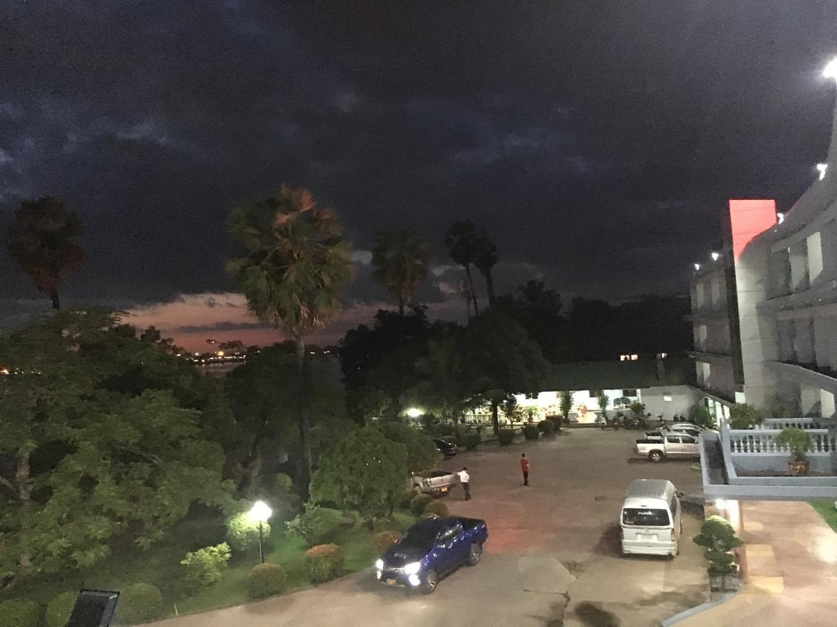Mekong Hotel Тхакхэк Экстерьер фото