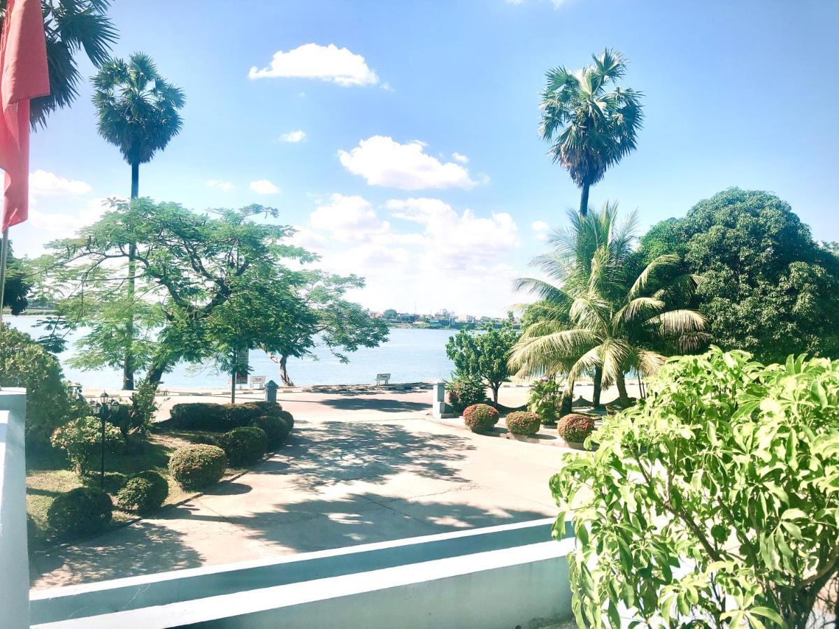 Mekong Hotel Тхакхэк Экстерьер фото